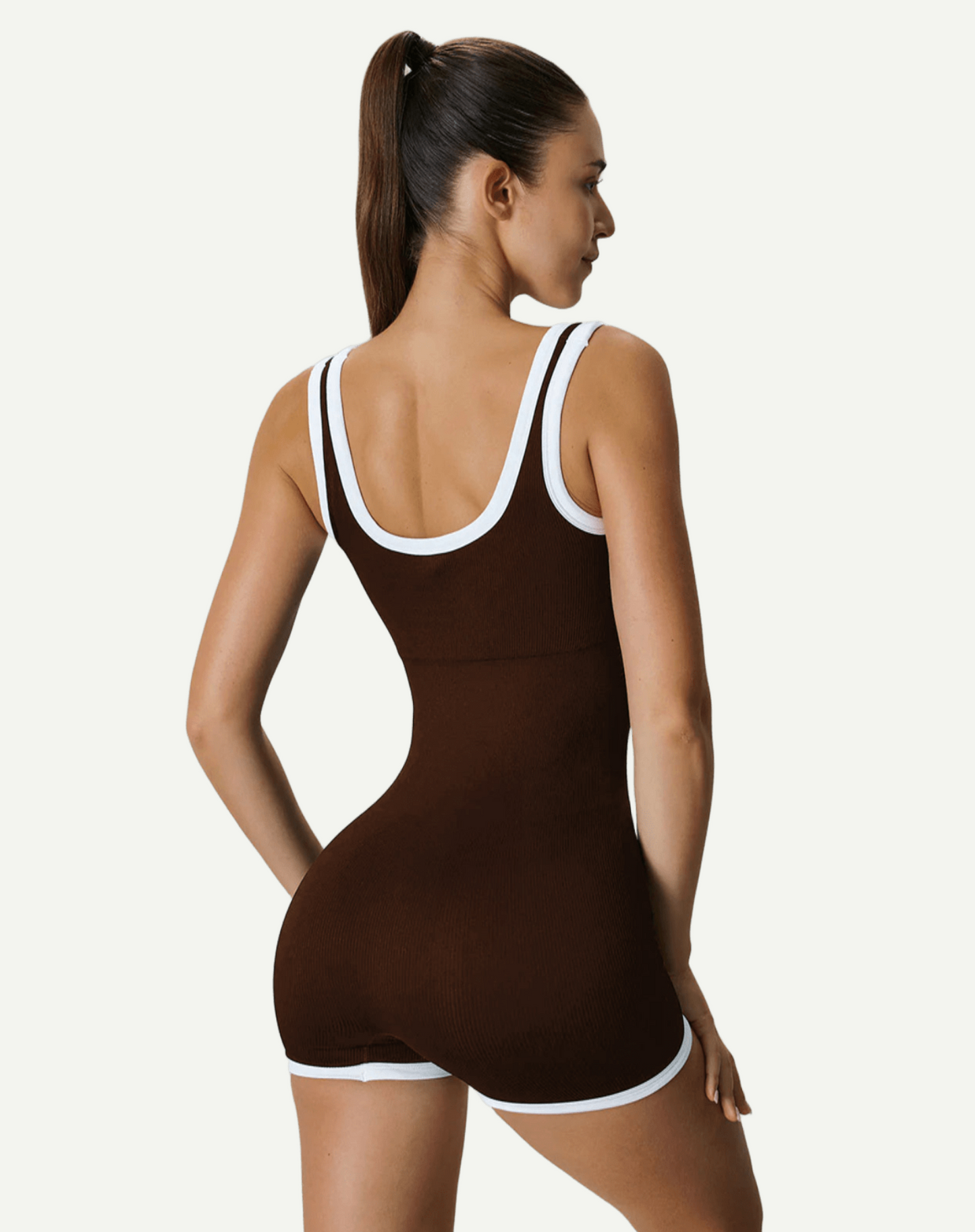 👚 Sleeveless Square Neck Tank – Effortless Style, All Day Comfort