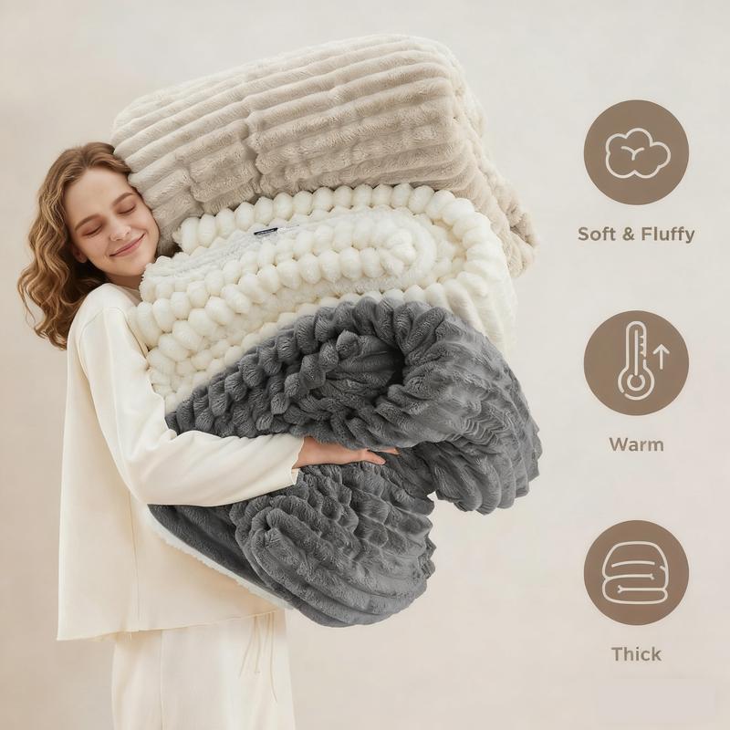 Luxury Faux Rabbit Fur Throw Blanket – Ultra Soft & Cozy