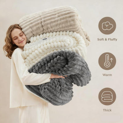 Luxury Faux Rabbit Fur Throw Blanket – Ultra Soft & Cozy