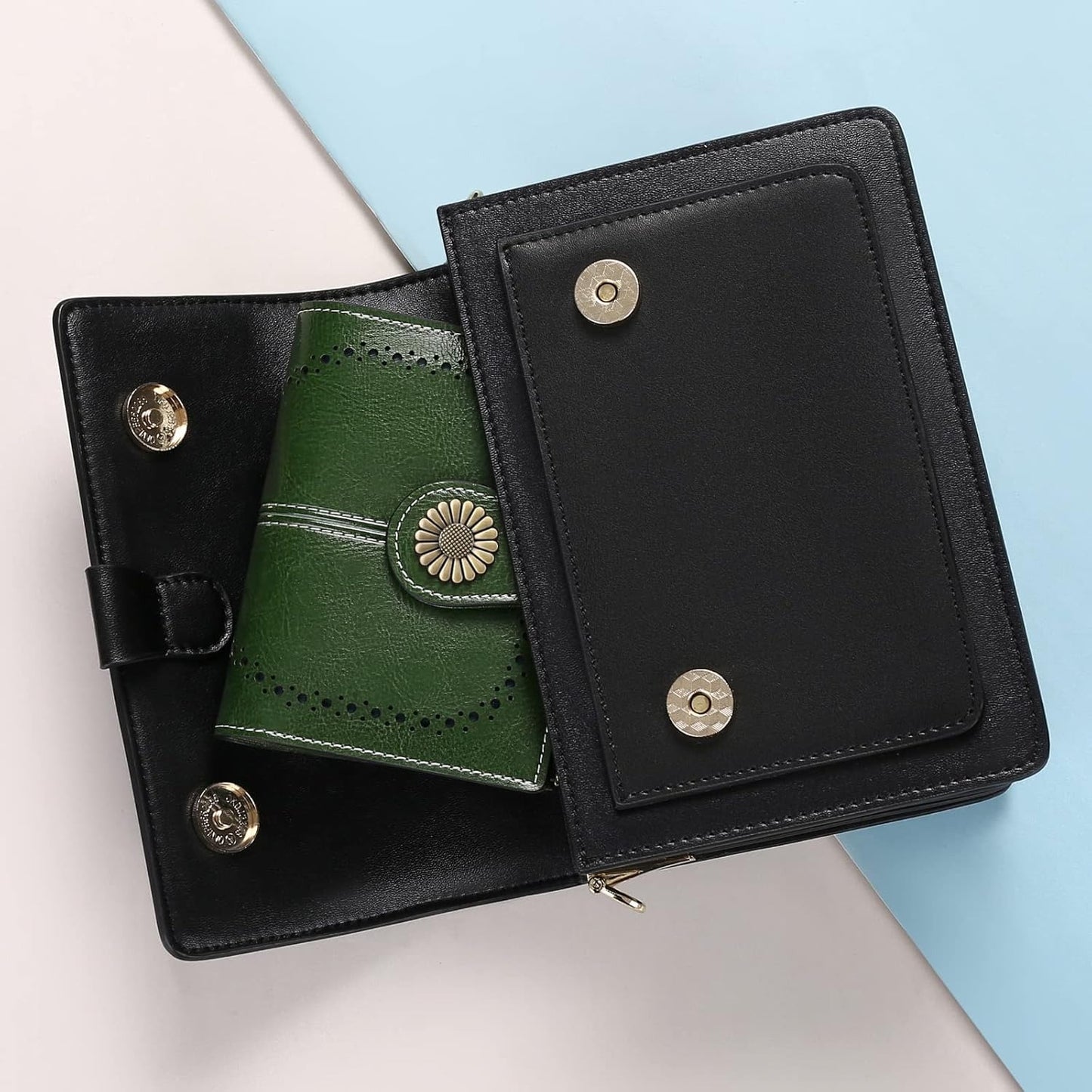 Small Women’s Leather Bifold Wallet with RFID & Zipper Coin Pocket